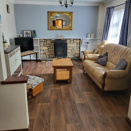 Bluebell Apartment Sleeps 7 Only Let As Whole Apartment Blennerville Экстерьер фото